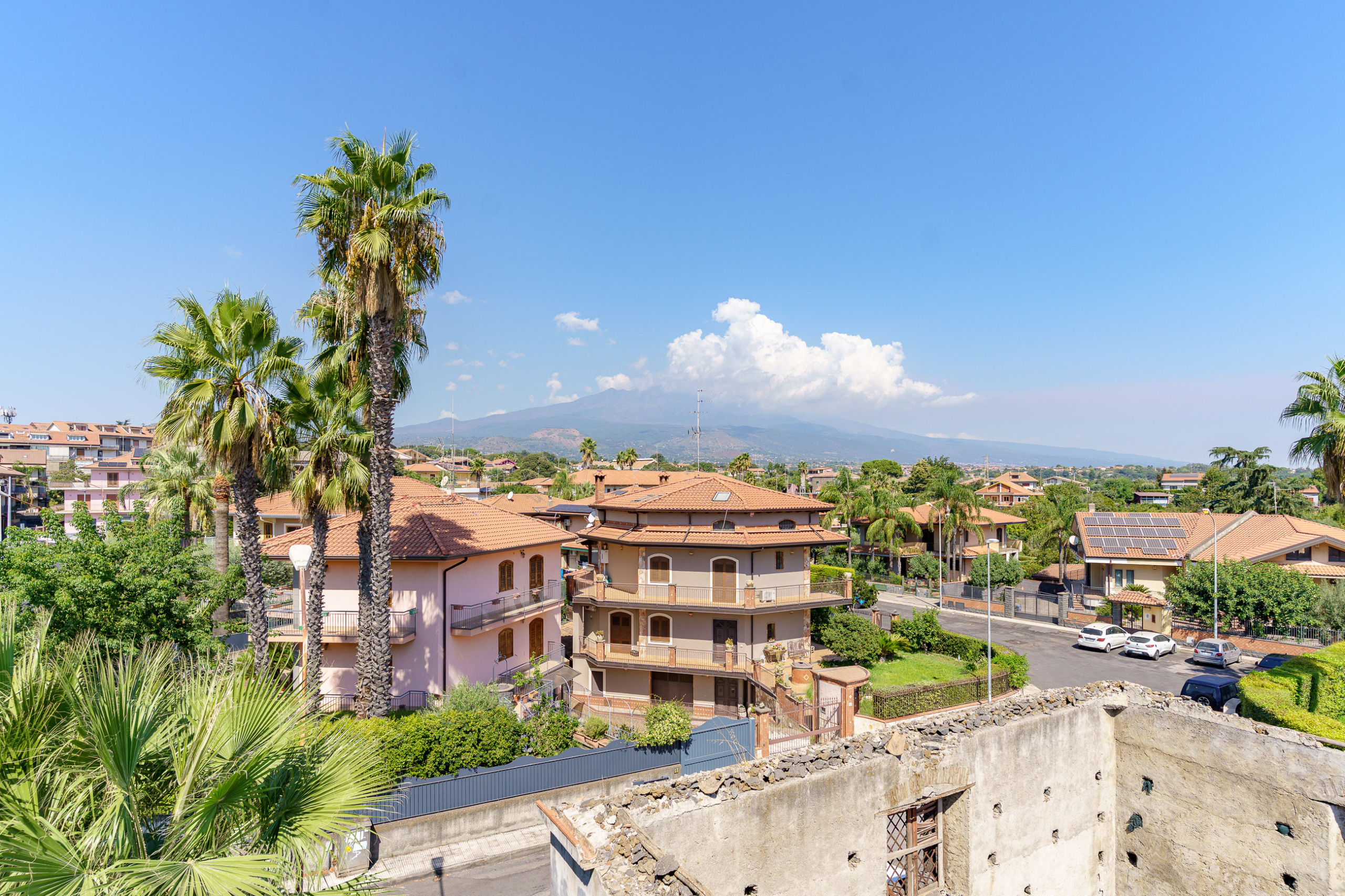 Prestigiosa-villa-indipendente-con-piscina-dependance-e-terrazze-panoramiche-in-vendita-ad-Aci-Sant’Antonio-via-Luigi-Capuana-1 (38)