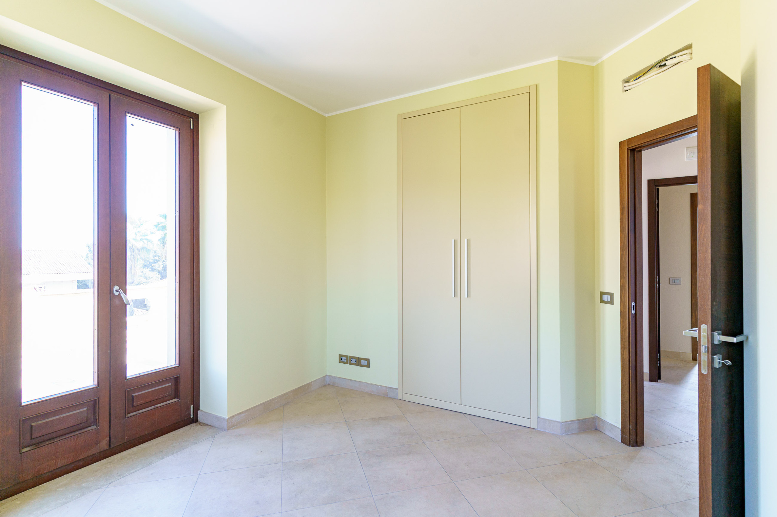 Prestigiosa-villa-indipendente-con-piscina-dependance-e-terrazze-panoramiche-in-vendita-ad-Aci-Sant’Antonio-via-Luigi-Capuana-1 (69)